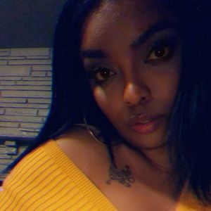 Meet your Posher, Leah